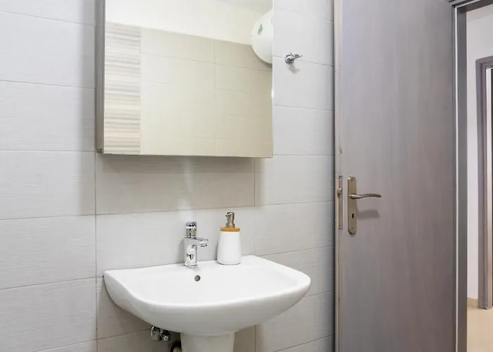 Maria's Comfort 300 Metre From The Sea Апартаменты *