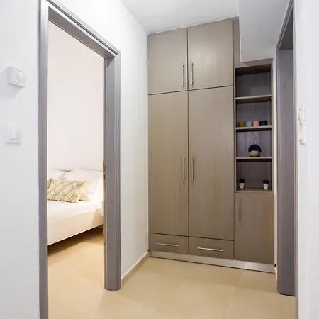 Appartamento Maria's Comfort 300 Metre From The Sea *